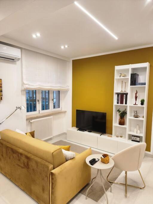 Rdhomes Falvo, Vomero Naples