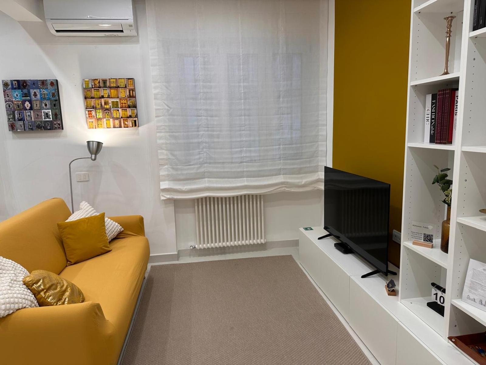 Rdhomes Falvo, Vomero