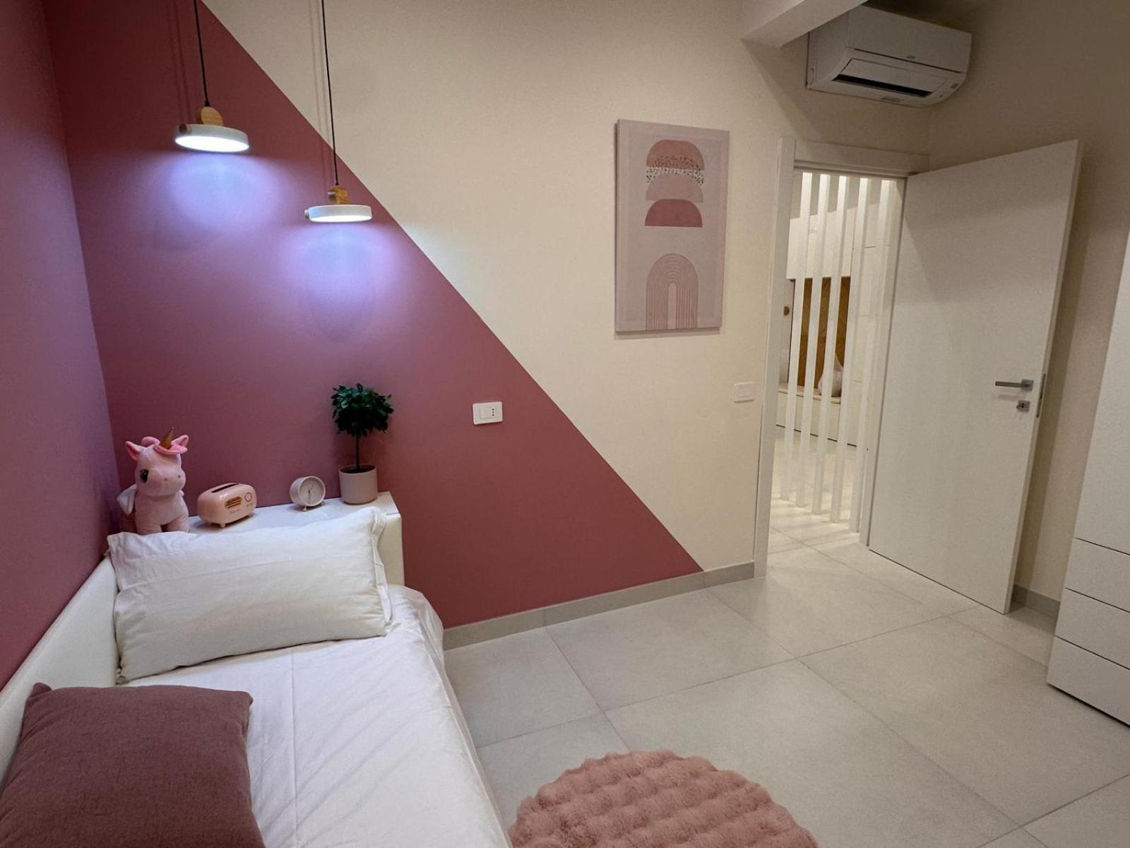 Rdhomes Falvo, Vomero Apartment *